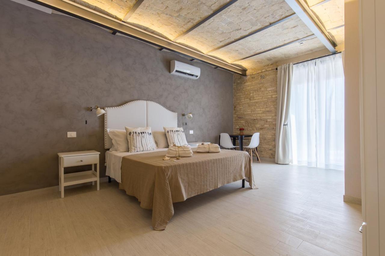 Al Faro Bianco B&B E Residence Con Parcheggio Васто Экстерьер фото